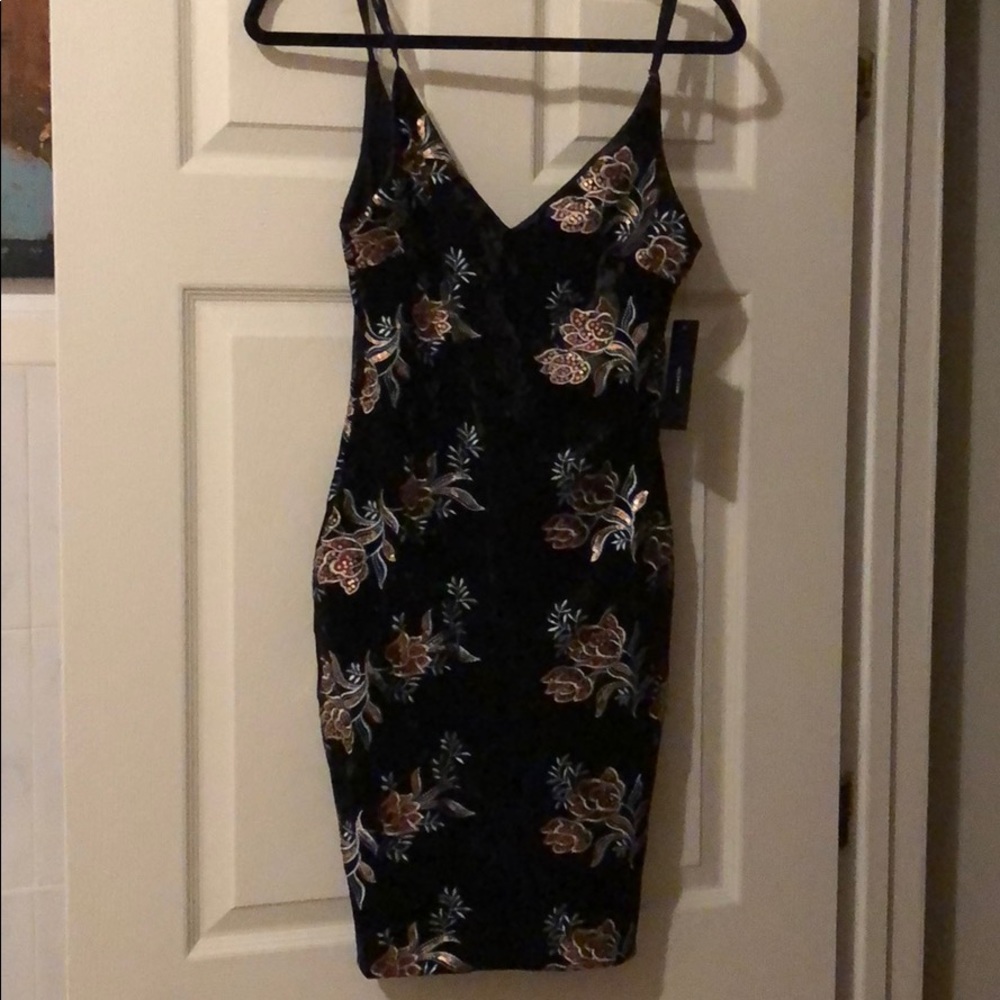 Bodycon Velvet Dress with Appliqué Detailing